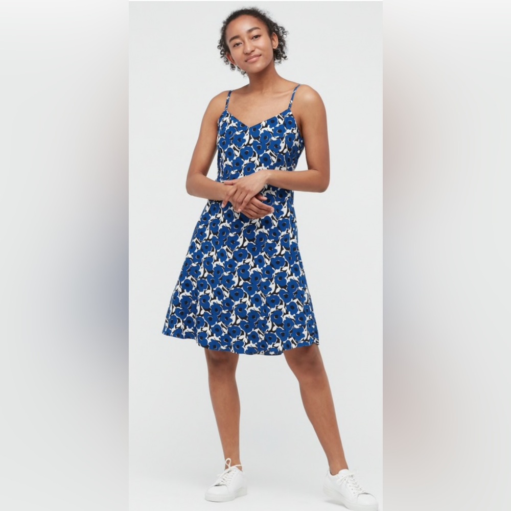 Cassie Byrnes X Uniqlo Blue White Floral Sleeveless Cami Slip Dress XS Romantic